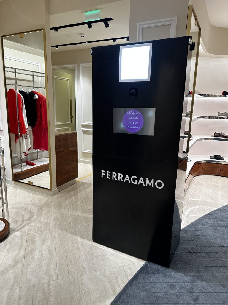 Totem fotogr&aacute;fico Aluguel